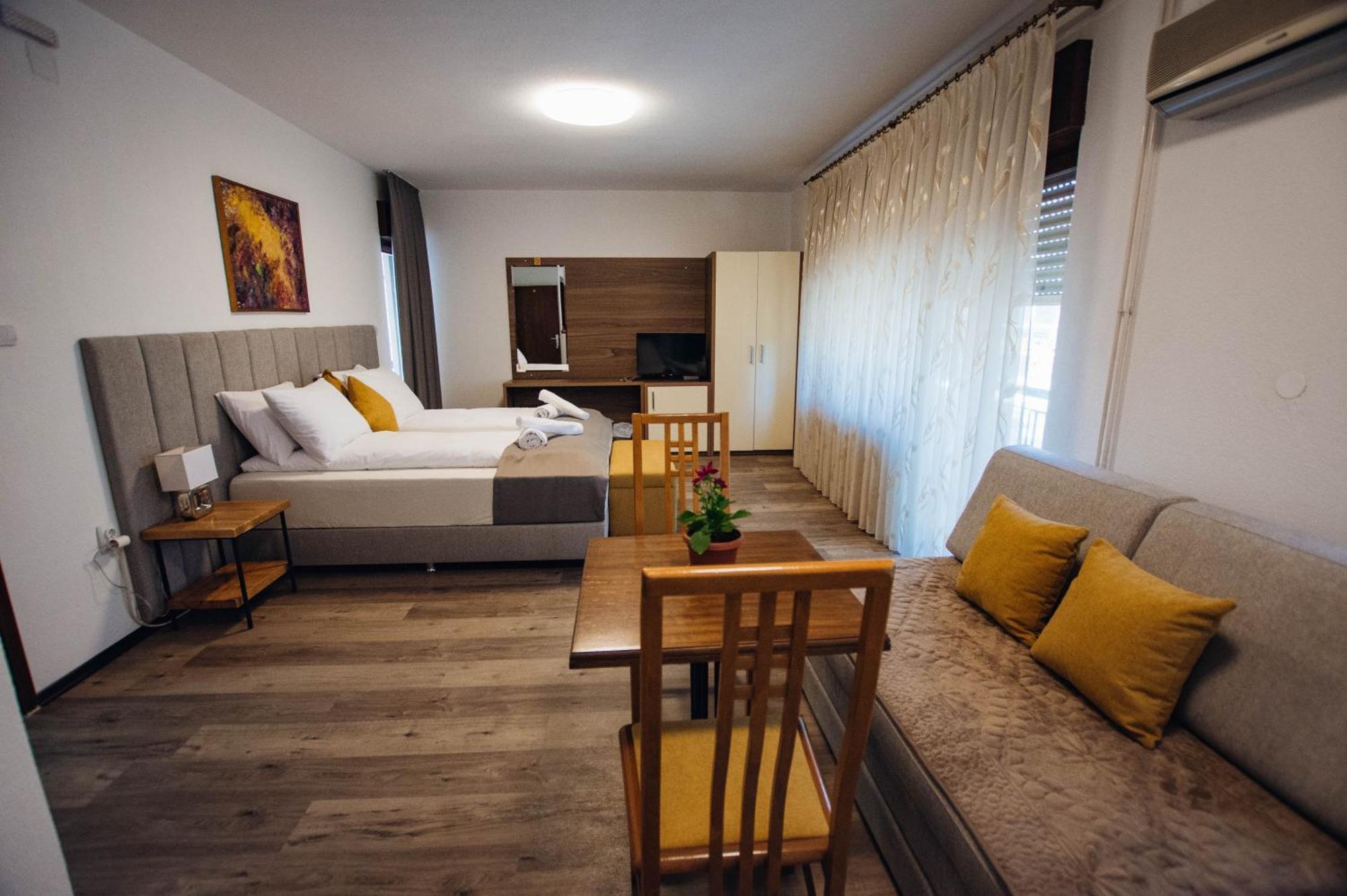 Urban Studio Apartments สตรูมิตซา ภายนอก รูปภาพ