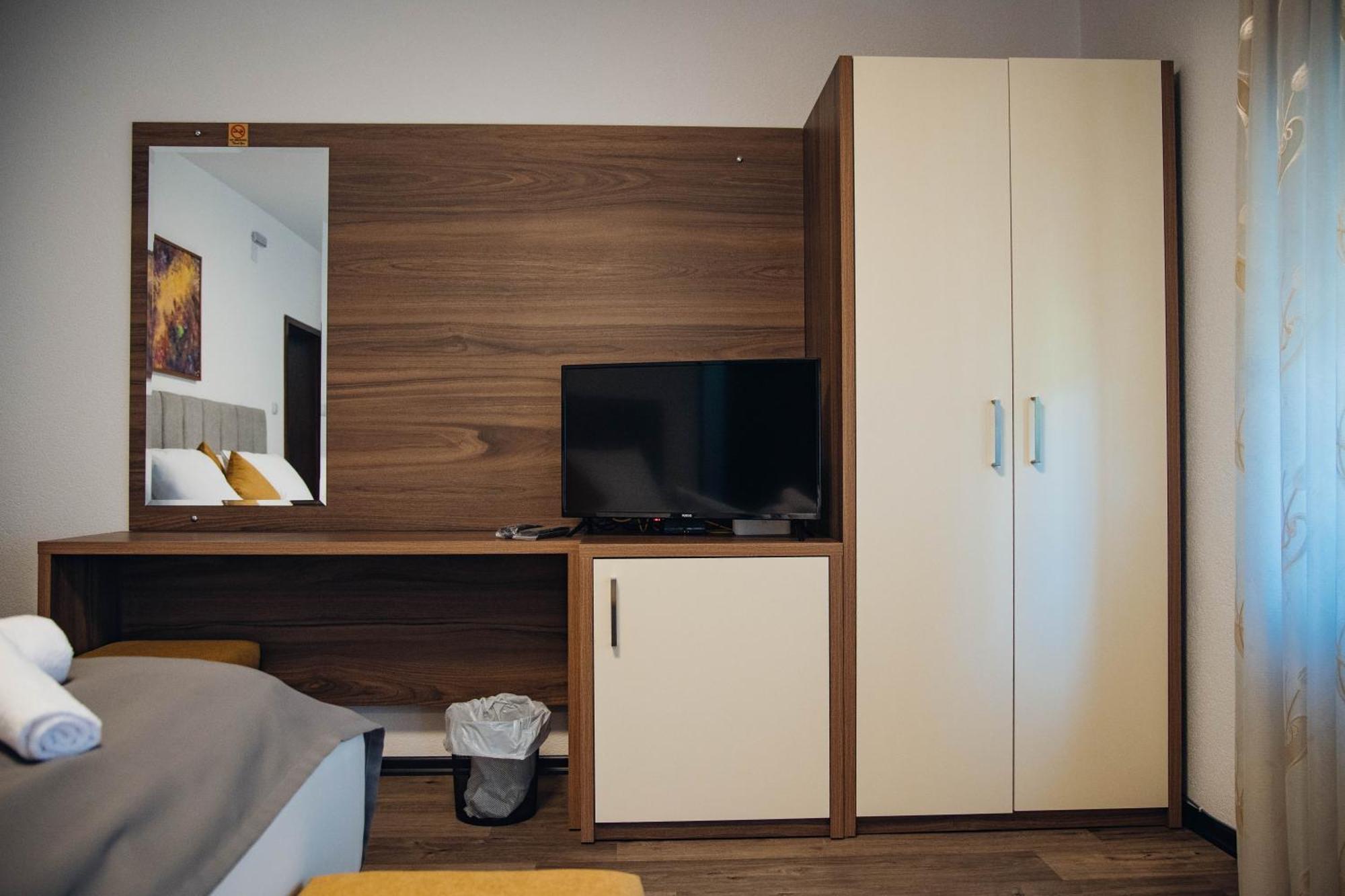 Urban Studio Apartments สตรูมิตซา ภายนอก รูปภาพ