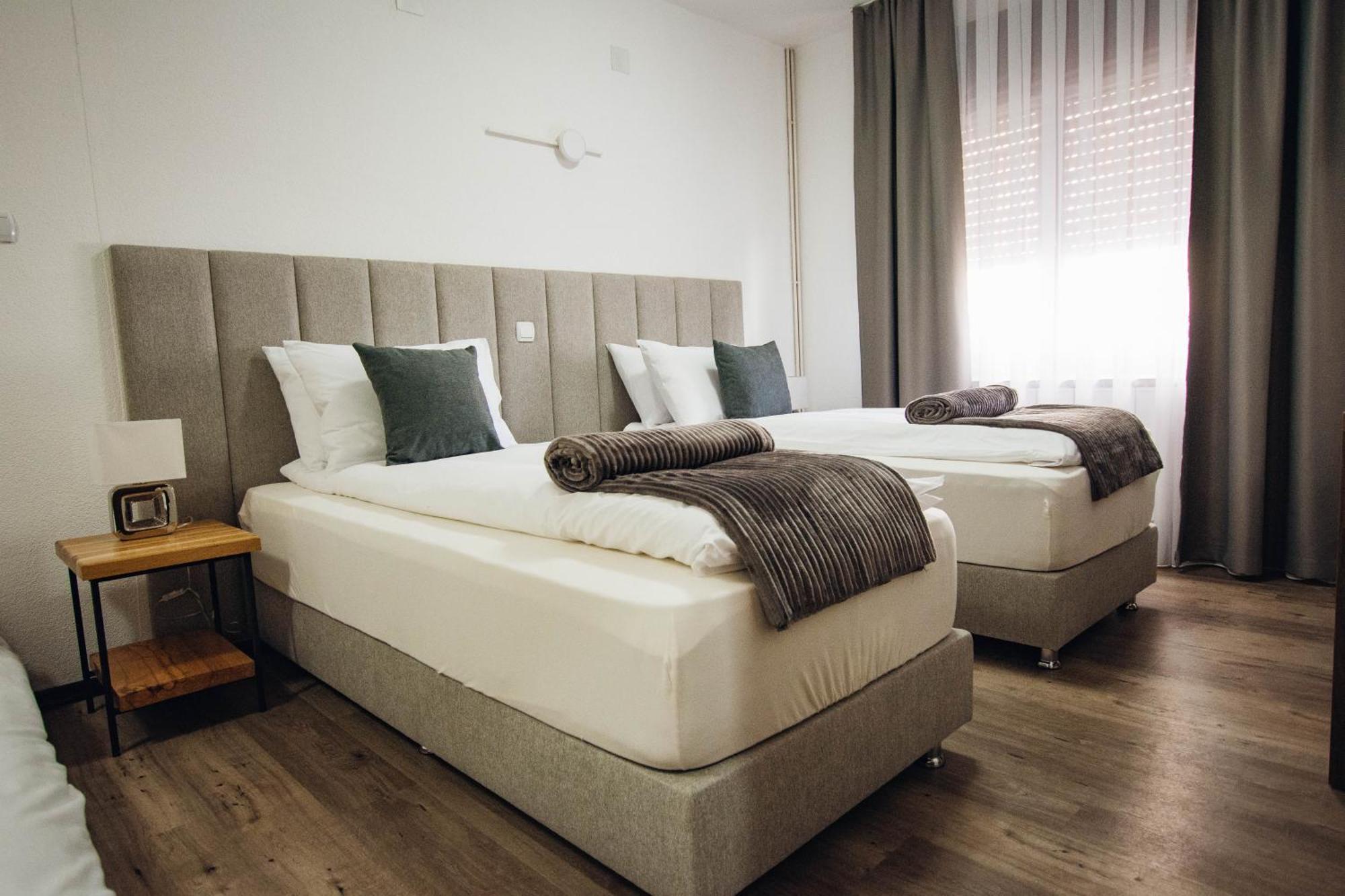 Urban Studio Apartments สตรูมิตซา ภายนอก รูปภาพ