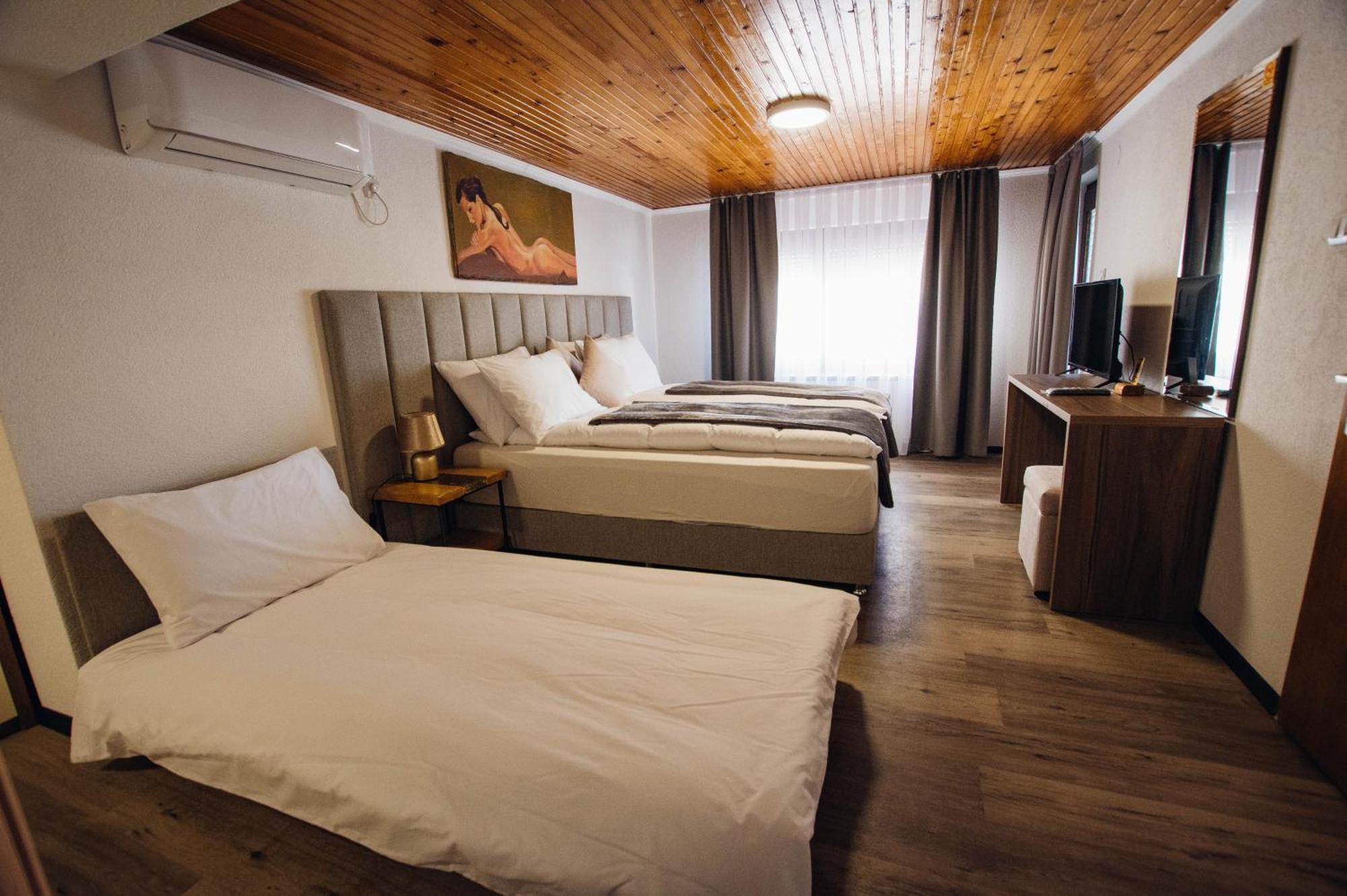 Urban Studio Apartments สตรูมิตซา ภายนอก รูปภาพ