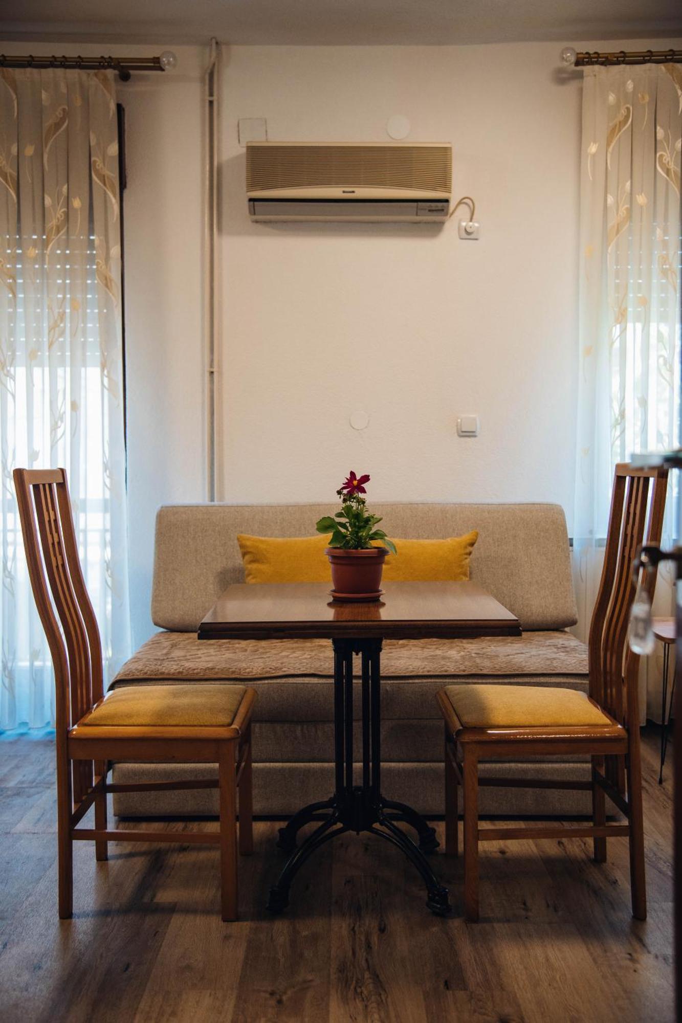 Urban Studio Apartments สตรูมิตซา ภายนอก รูปภาพ